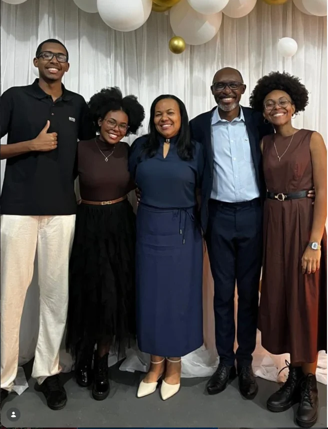 Pr. Eduardo Neves com a família.